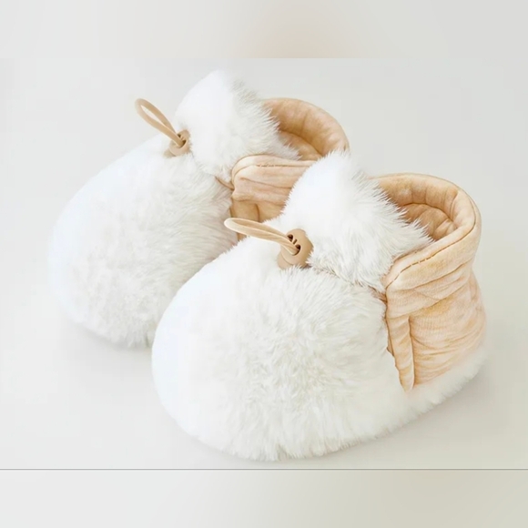Cozy Cream Baby Booties 0-6mnths, 2 Pair - Picture 4 of 5